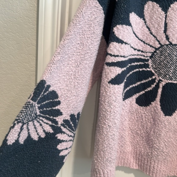 Free People In Bloom Sweater Purple Blue Floral Pullover NWOT - Picture 6 of 8